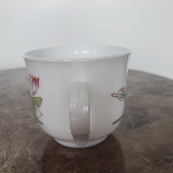 VINTAGE ARCOPAL FRANCE 4 sets Floral Teacup & Saucer Pastels Cottagecore Coastal - Picture 6 of 8